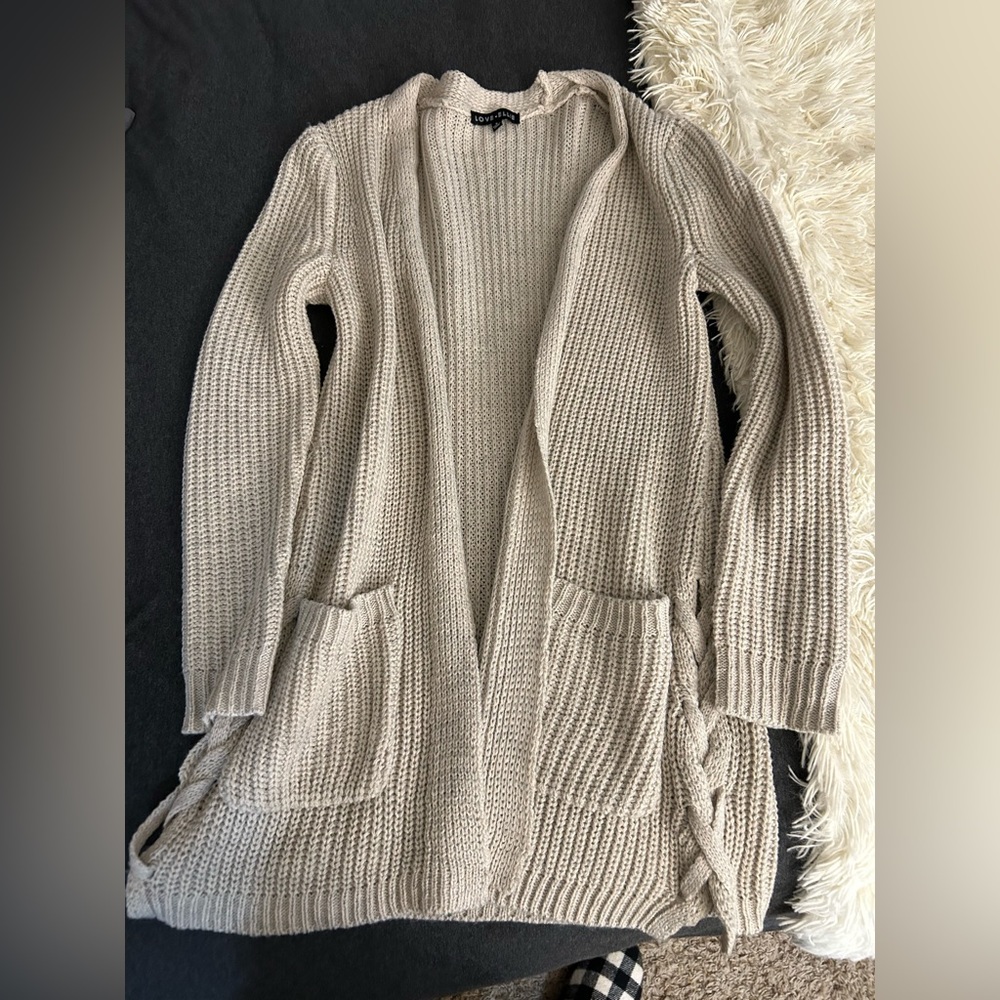 Love Ellie cardigan
